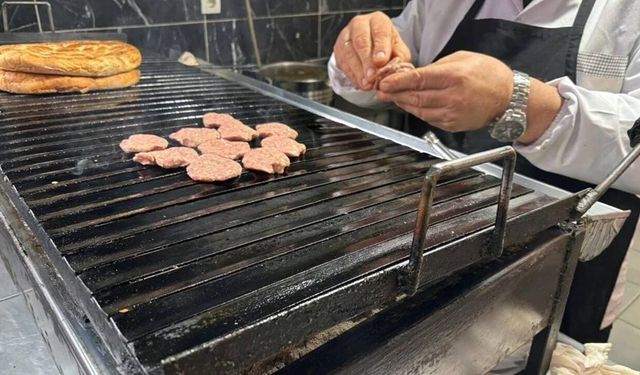 Eskişehir’de ekmek arası köfte cep yakıyor; En düşük seviye bu oldu