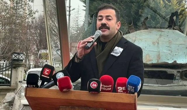 Eskişehir’de Uğur Mumcu anması; CHP İl Başkanı Talat Yalaz konuştu