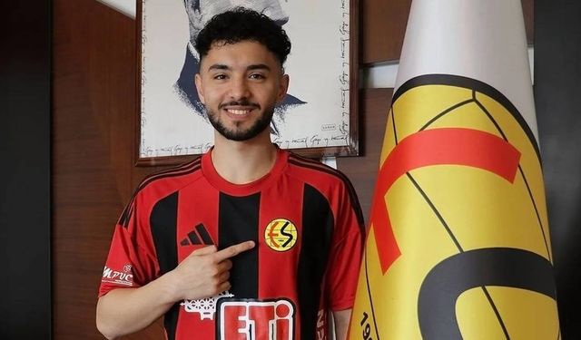 Eskişehirspor 19 yaşındaki orta saha oyuncusunu kadrosuna aldı