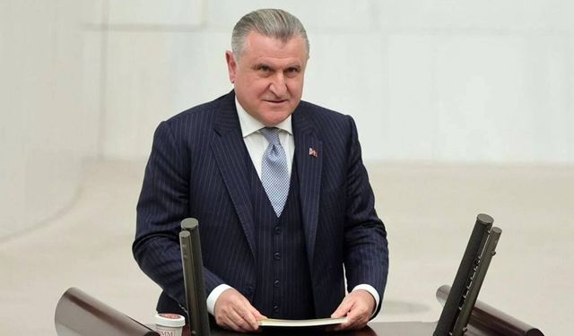 Gençlik ve Spor Bakanı Dr. Osman Aşkın Bak o tarihte Eskişehir’de