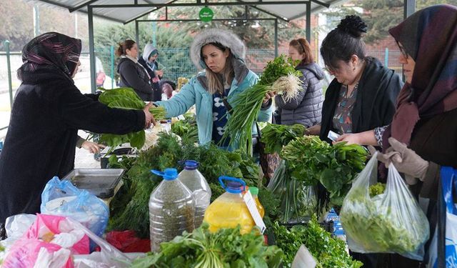Tepebaşı Belediyesi’nin kadın üreticilere yönelik satış noktaları Eskişehir’de yaygınlaşıyor