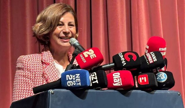 Zülfü Livaneli Eskişehir’de; Ayşe Ünlüce etkinliğin anlamını anlattı