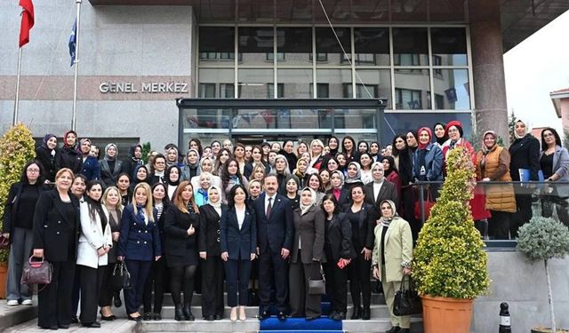 Anahtar Parti Kadın Kolları Ankara’da toplandı; Yavuz Ağıralioğlu'ndan açıklama