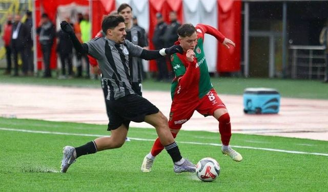 Eskişehir Anadolu SF sahasında Karşıyaka ile 1-1 berabere kaldı
