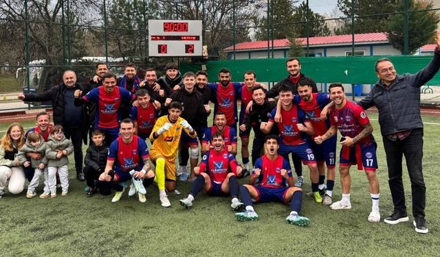 Eskişehir Demirspor, Süper Amatör Lig’de şampiyonluğunu ilan ederek BAL’a yükseldi