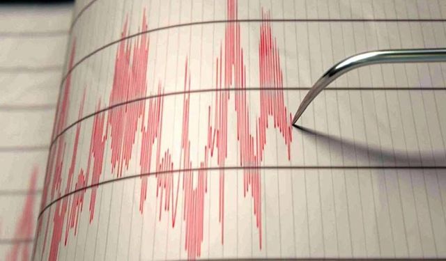 İstanbul’da gece yarısı deprem yaşandı