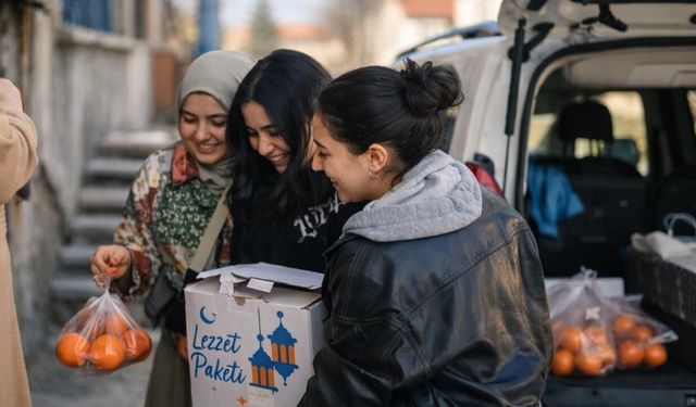 Eskişehir'deki üniversite öğrencilerinden ihtiyaç sahibi aileler için anlamlı hareket