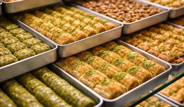 Bayramda "sahte" baklava tuzağına düşmeyin; Ustalar hileli yöntemleri açıkladı