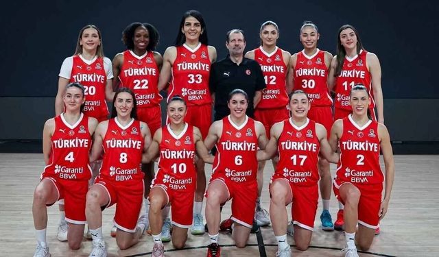 Elemelerde son perde: Milliler Macaristan'a takıldı ama finallere gidiyor