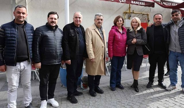 Eskişehir’de bayram öncesi hareketlilik: Ayşe Ünlüce esnaf esnaf gezdi