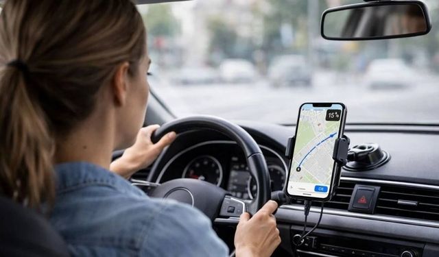 Navigasyon kullananlar dikkat; Ön cama telefon asmak tarih oluyor