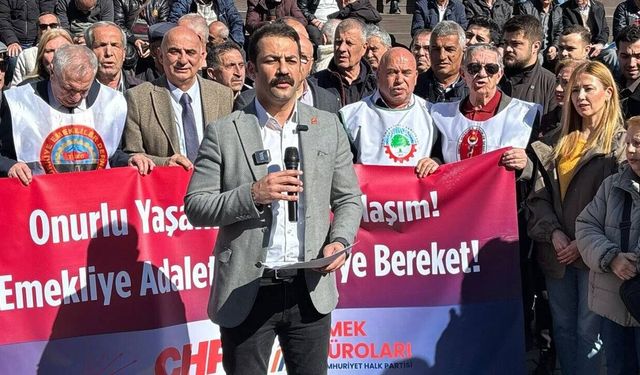 Talat Yalaz: "Emekliler sadaka değil haklarını istiyor"