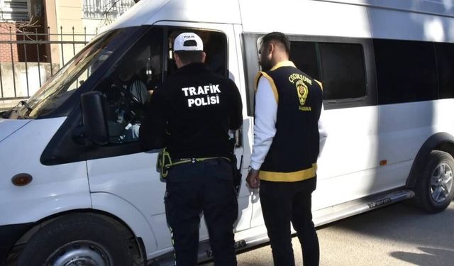 Eskişehir’de okul çevrelerine sıkı denetim; 386 kişi sorgulandı