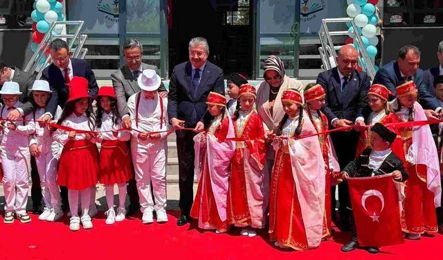 Eskişehir’de Cevat Ünügür İlkokulu törenle açıldı