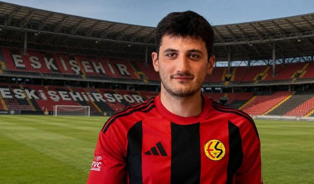 Eskişehirspor iç transferde devam dedi: Ozan İsmail Koç imzayı attı