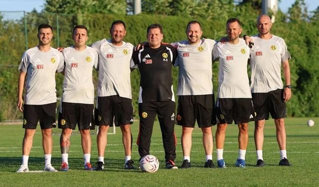 Eskişehirspor'da yeni sezonun teknik kadrosu açıklandı