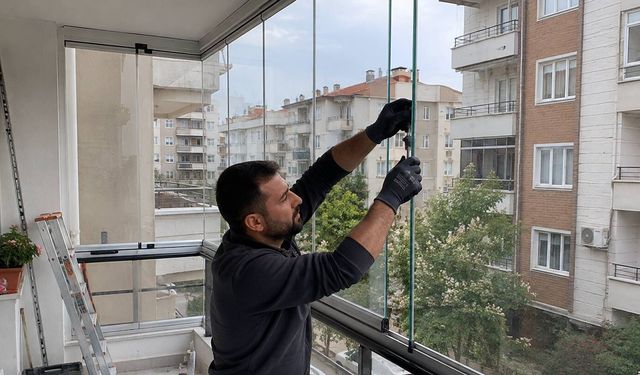 Cam balkon yaptıracaklar dikkat: Bakanlık yeni kuralları hazırladı