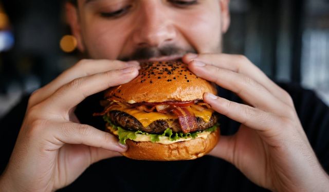 Türkiye'de hamburger fiyatları dünya ortalamasını aştı