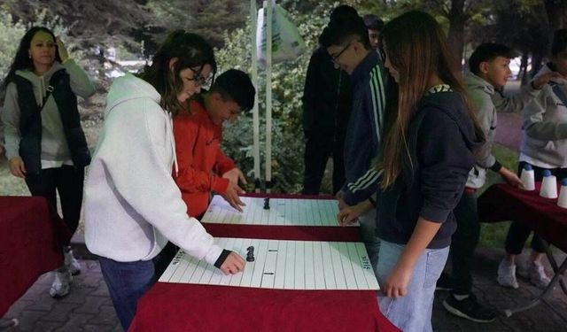 Mahalle sakinleri şenlikte buluştu: Çocuklar yüz boyama ve oyunlarla eğlendi