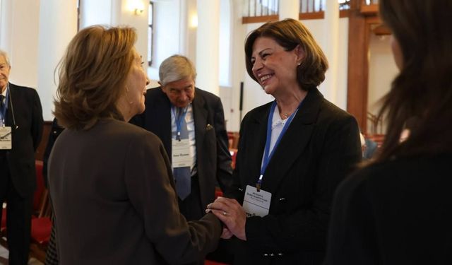 Ayşe Ünlüce Mudanya Barış Sempozyumu’na katıldı