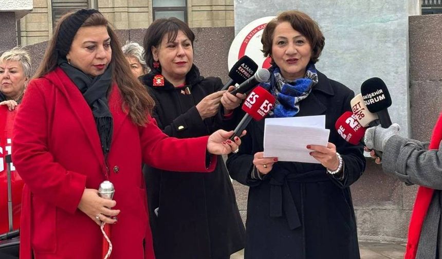 29 Ekim Kadınları Derneği Eskişehir Şubesi: "Her iki cinse eşit seçilme hakkı tanımadıkça sorun çözülmüyor”