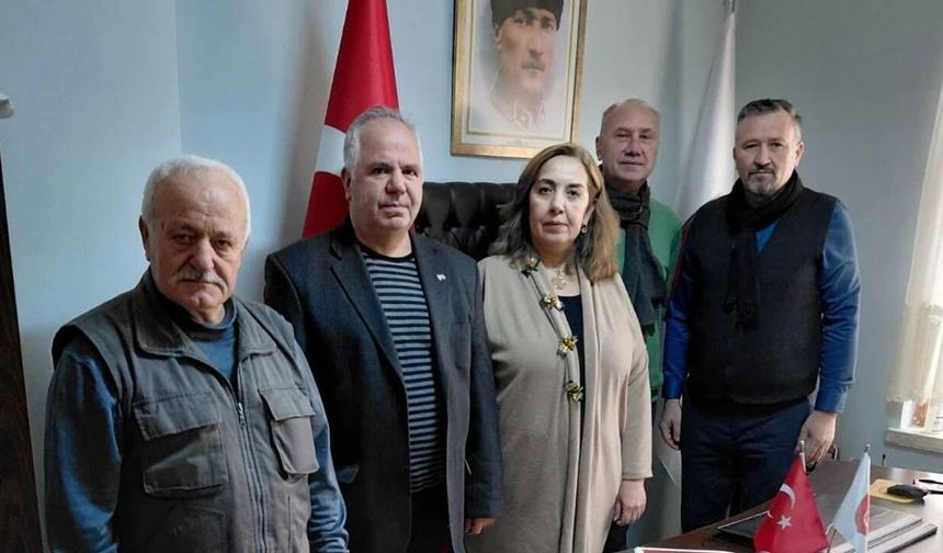 Eskişehir’de emekli astsubaylardan Türk Bayrağı’na yönelik saldırıya tepki