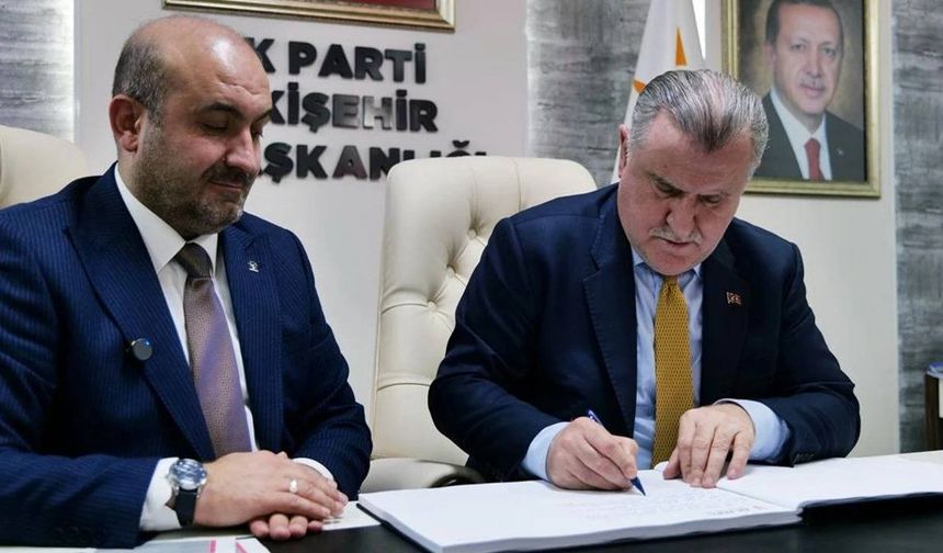 Gürhan Albayrak'tan Bakan Osman Aşkın Bak'a Eskişehirspor için talep