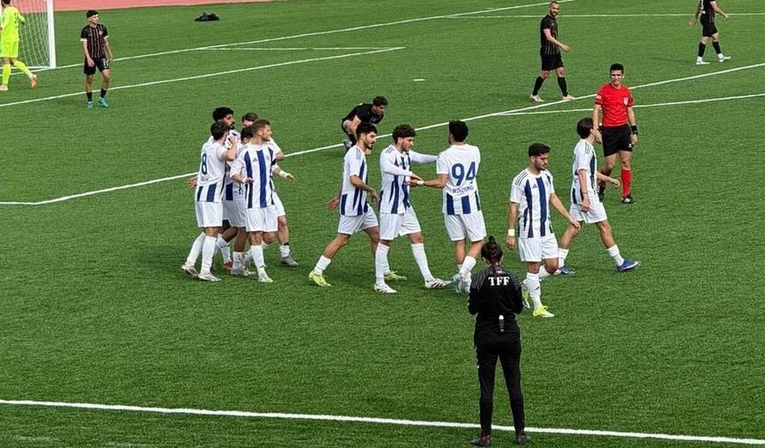 Eskişehir Anadolu SF evinde nefes aldı: İzmir Çoruhlu’yu 3 golle geçtiler