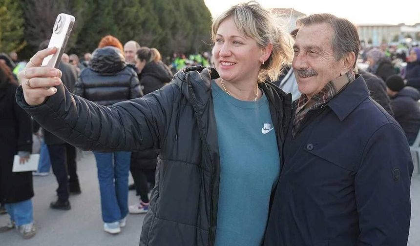 Eskişehir'de 3 bin kişi aynı anda orucunu açtı