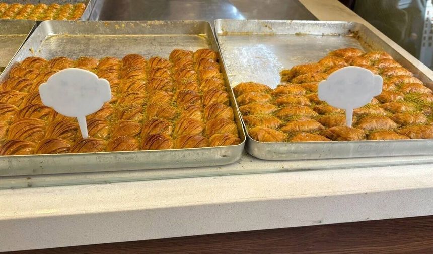 Eskişehir'de tatlıcılarda bayram mesaisi başladı; Siparişler yetiştirilmeye çalışılıyor