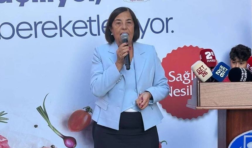 Jale Nur Süllü'den 14 Mart Tıp Bayramı mesajı: "Sağlık çalışanlarının yanındayız"