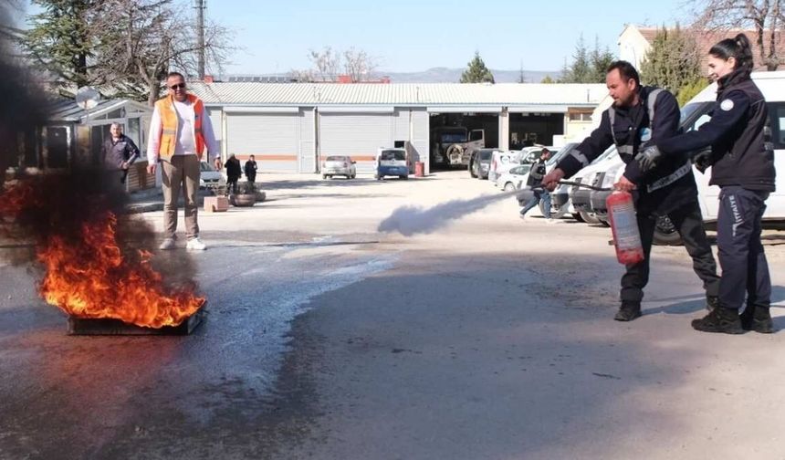 Yangın söndürmeden tahliyeye kadar her şey anlatıldı; ESKİ’den kapsamlı eğitim
