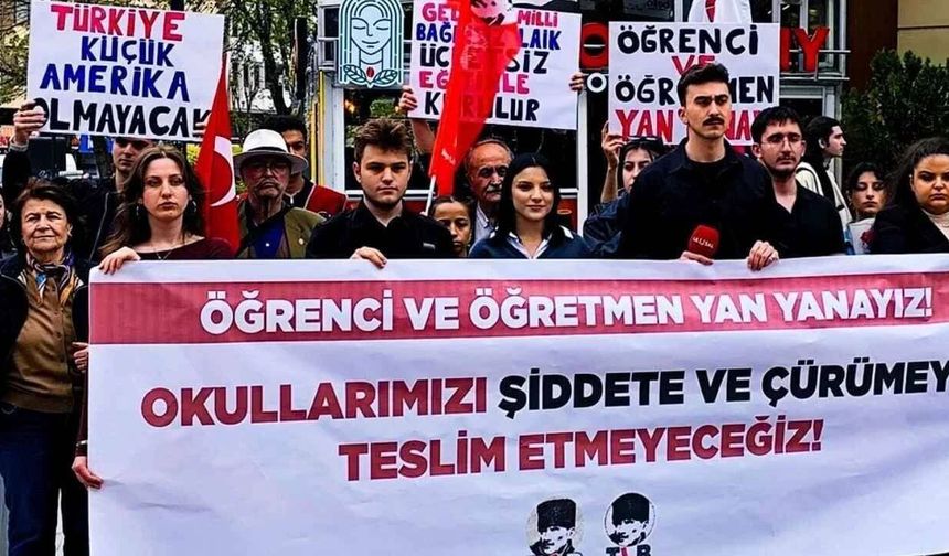 Türkiye Liseliler Birliği Eskişehir: "Okul saldırıları sistemin yarattığı sorunların bir sonucudur"