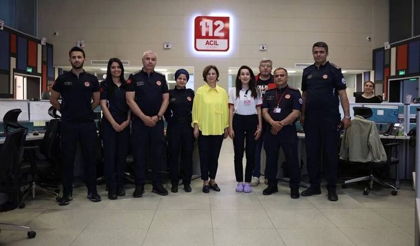 Ayşe Ünlüce’den 112 Acil Çağrı Merkezi’ne bayram ziyareti