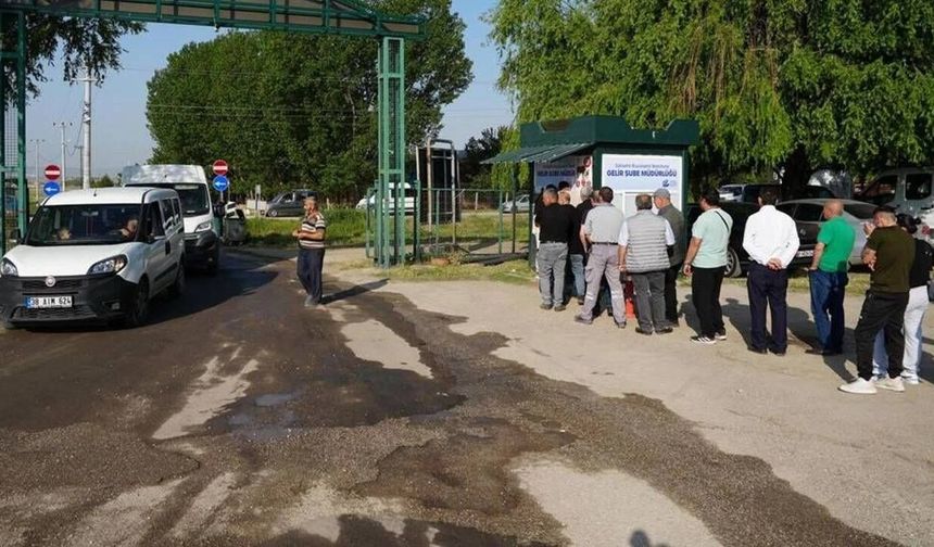 Eskişehir Büyükşehir Belediyesi Hayvan Pazarı’nda bayram hazırlıkları tamamlandı