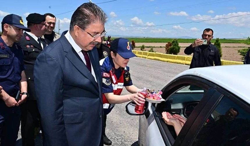 Vali Erdinç Yılmaz'dan bayram trafiği uyarısı: “Bayram sensiz olmaz”