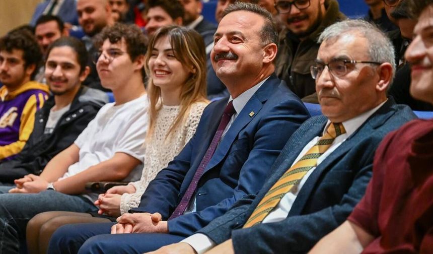 Yavuz Ağıralioğlu’ndan gençlere çağrı: “Yurdu terk edenler geri gelsin”