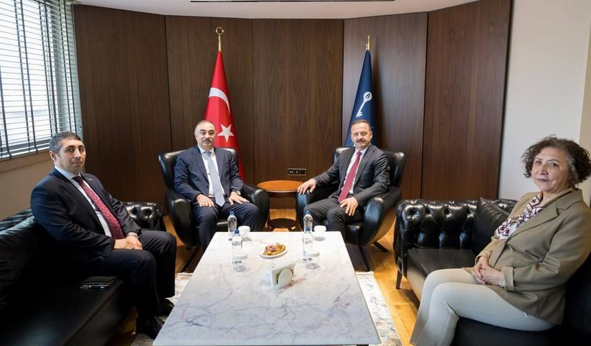 Yavuz Ağıralioğlu Azerbaycan Büyükelçisi Memmedov’u ağırladı
