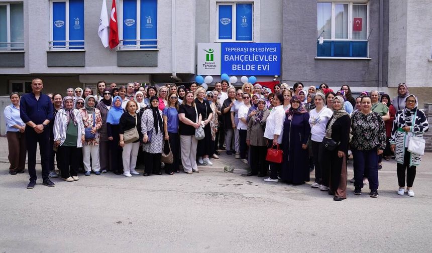 Tepebaşı Belde Evleri'nde el emeği eserler görücüye çıktı