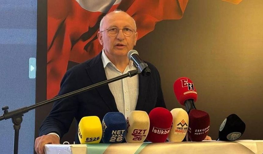 Utku Çakırözer sağlık tesislerinin özelleştirilmesine tepki gösterdi