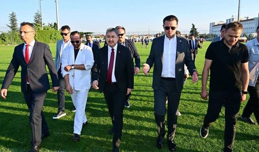 Eskişehirspor'a tam destek: Vali Erdinç Yılmaz ve Nebi Hatipoğlu tesislerde