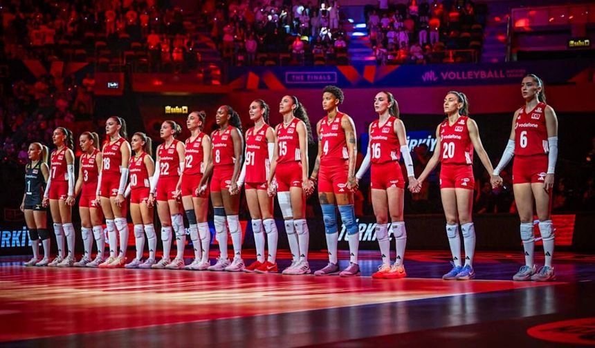 Filenin Sultanları Çin'i set vermeden geçerek finale yükseldi