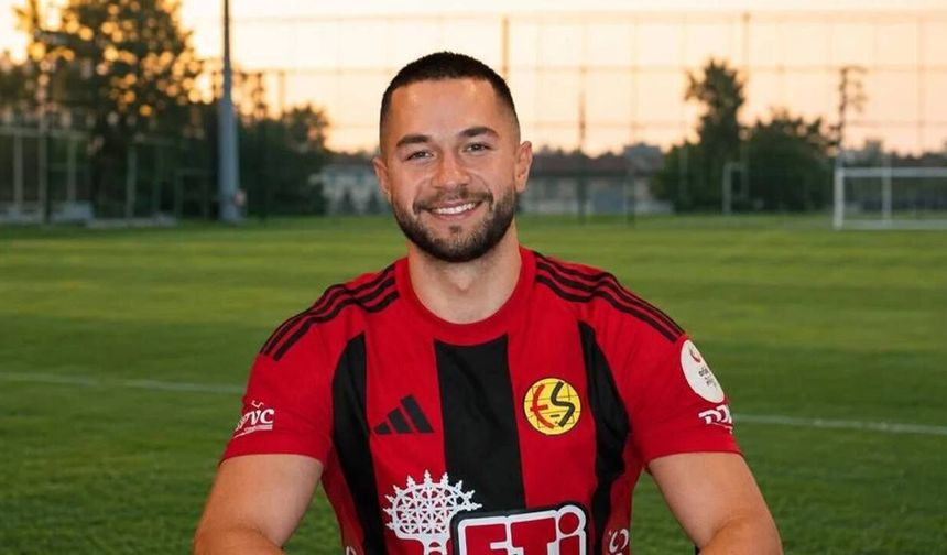 Eskişehirspor'un kalecisi Bora Göymen taraftara seslendi: "Bizi yalnız bırakmasınlar"