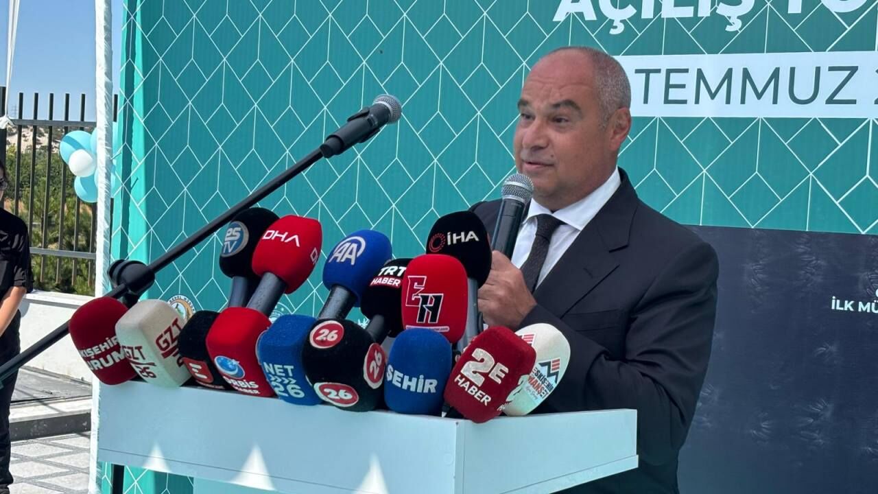 Firuzhan Kanatlı