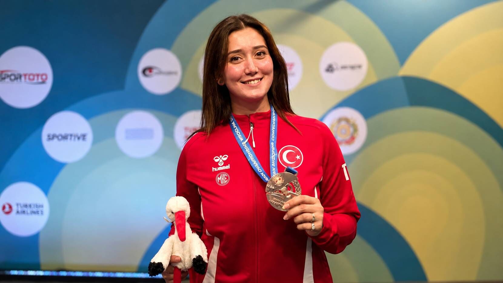 Şimal Yılmaz'dan Türk atıcılık tarihinde bir ilk