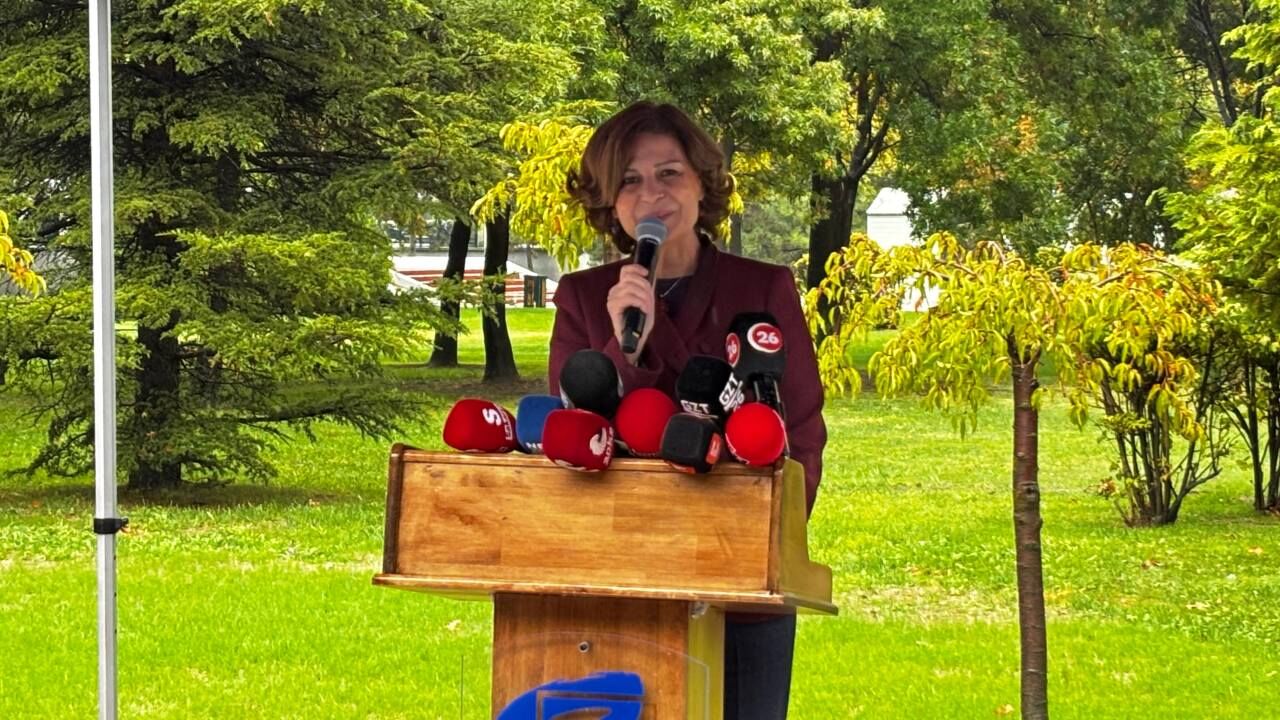 Ayşe Ünlüce-8
