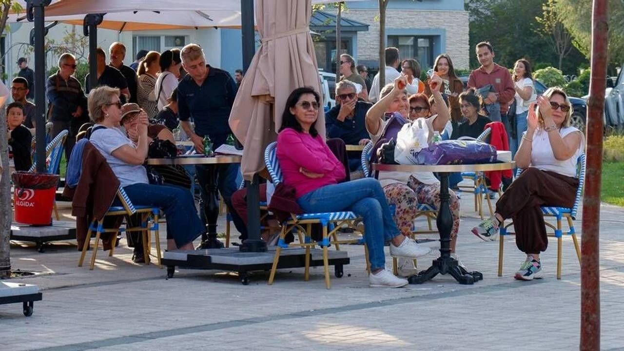 Eskişehir halkı bu günü seviyor; İndirim ve müzik etkinlikleri kenti sardı