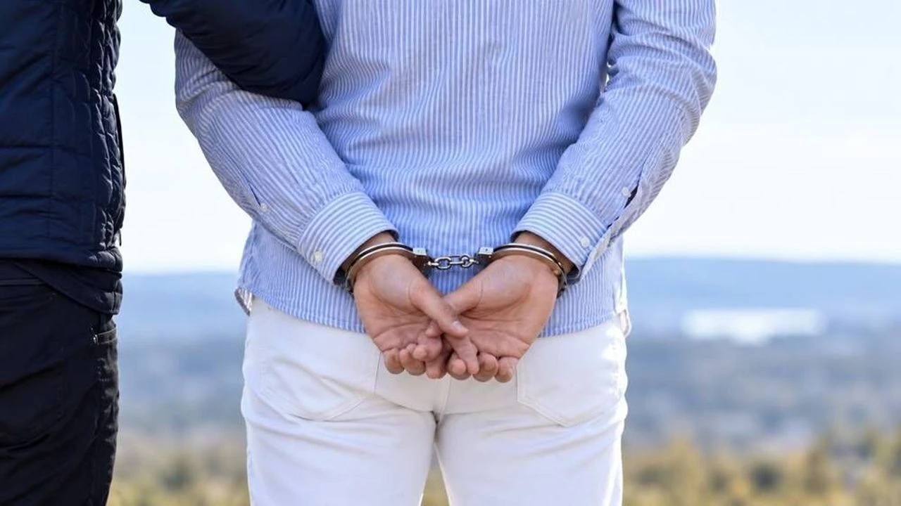 Eskişehir’de düzenlenen operasyonda araçtan çıkanlar şaşırttı