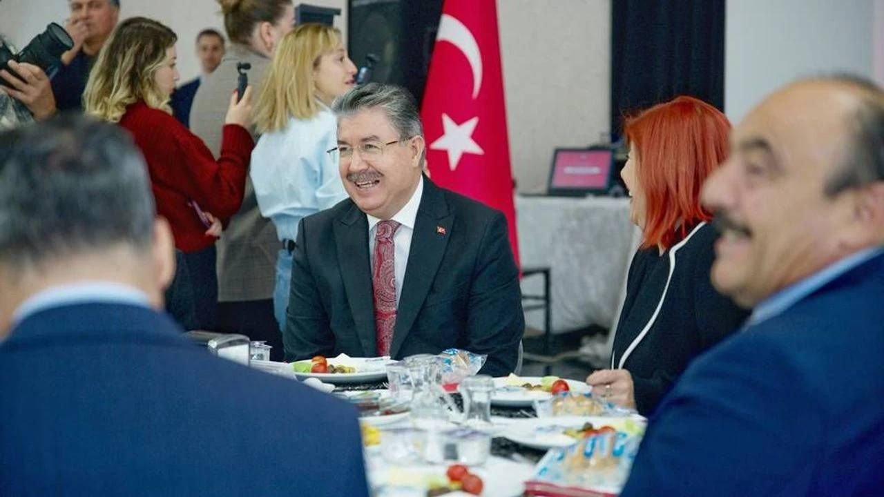 Vali Erdinç Yılmaz 540 mahallenin muhtarlarına seslendi